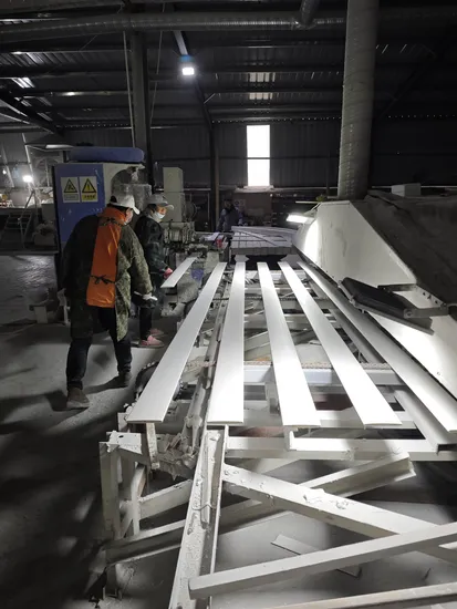 White Paulownia Wood Mouldings/Decorative Bevel Bullnose Pine Solid Wood Mouldings